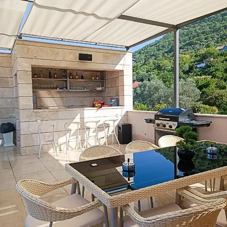 Eden Apartments Tivat Exterior photo